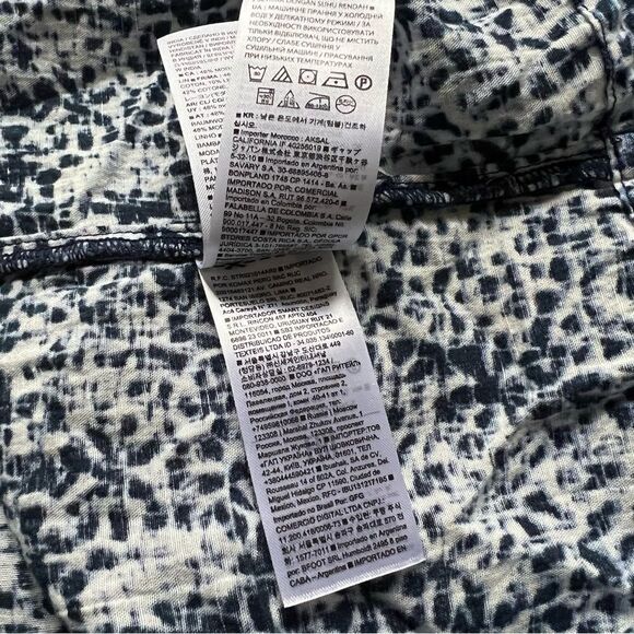 GAP BLOUSE WHITE WITH blue pattern size XS - Picture 7 of 8